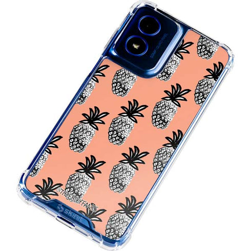 Bouffants and Broken Hearts Gray Scale Pineapple Moto G 5G (2024) Clear Case